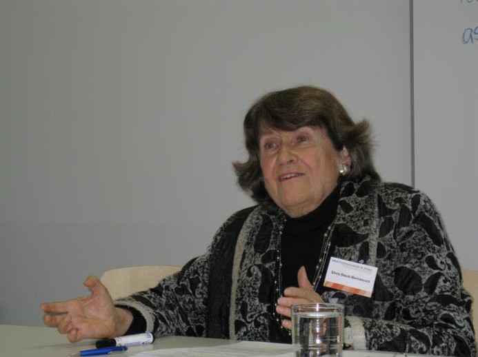 Silvia Staub Bernasconi
